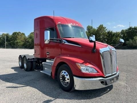 2024 Kenworth T680