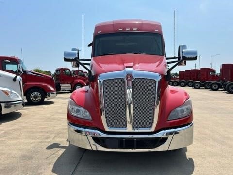 2023 Kenworth T680
