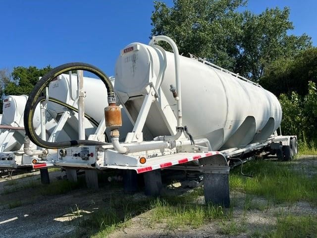 Photo of a 2003 Heil 1240CF