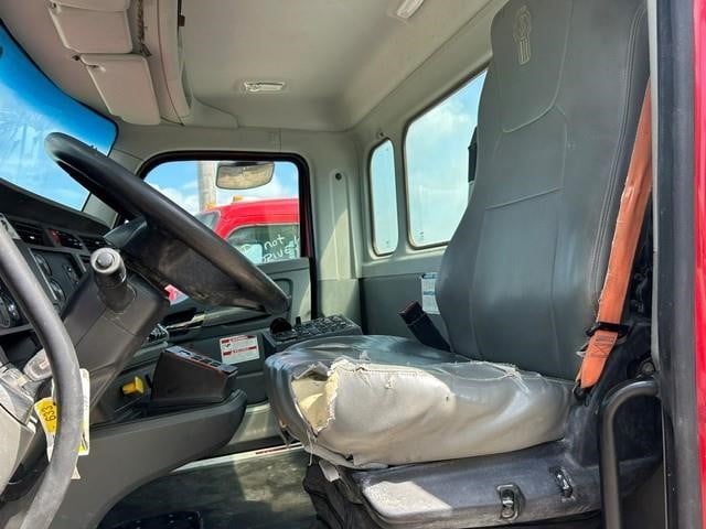 2019 Kenworth T880