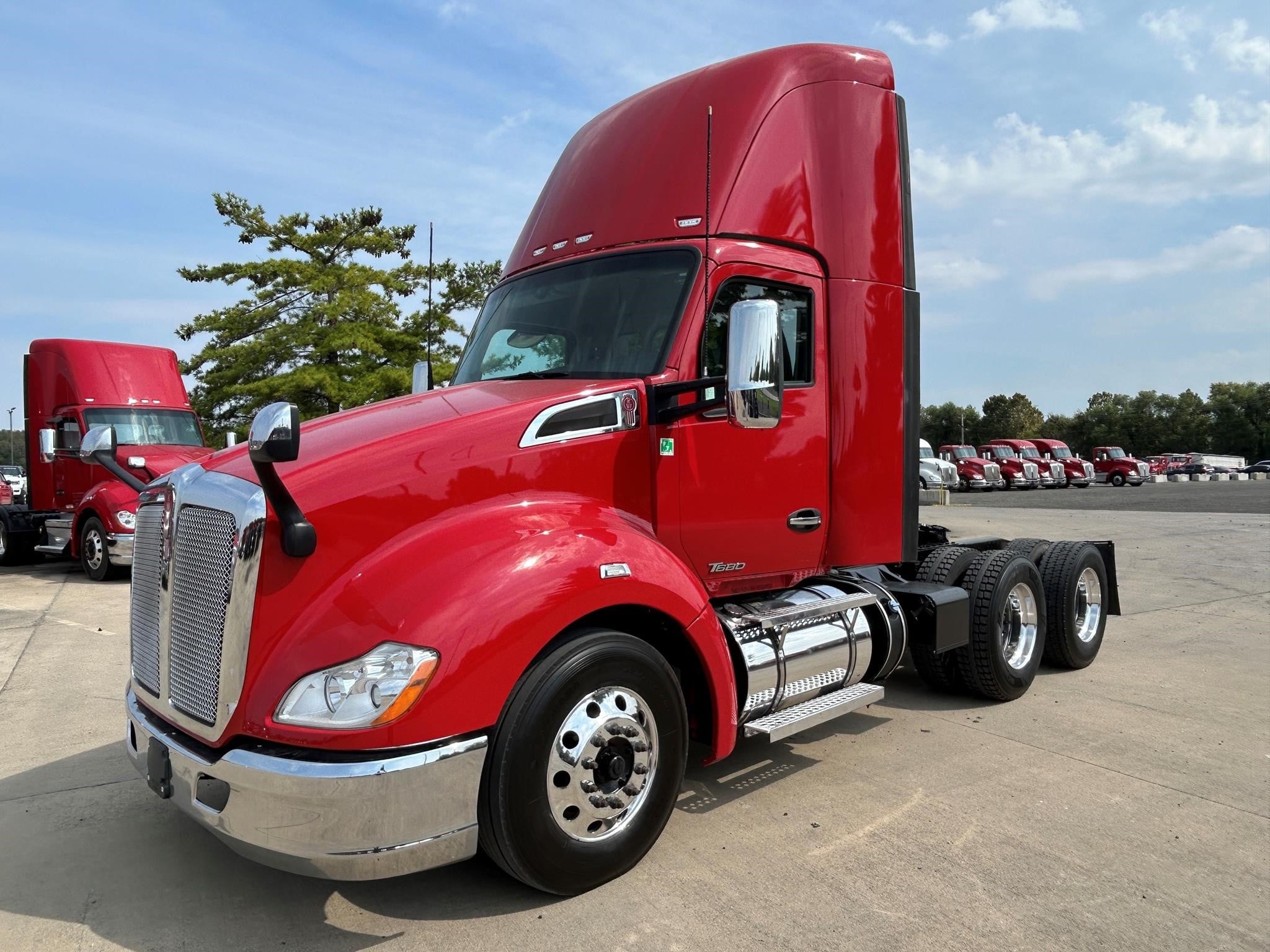 Photo of 2021 Kenworth T680