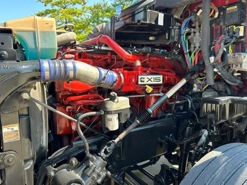 2022 Kenworth T680