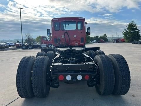 2023 Kenworth T680