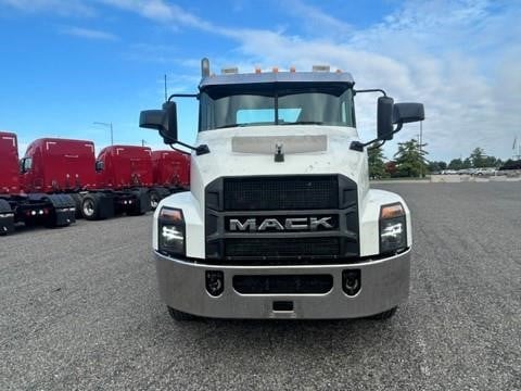 2022 Mack ANTHEM 64T