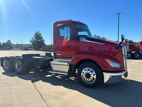 2024 Kenworth T680