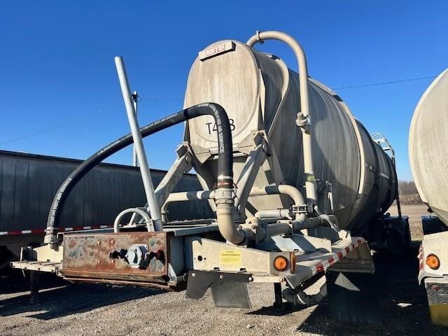Photo of a 1999 Heil SUPER JET 1040