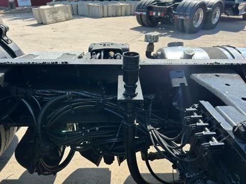 2023 Kenworth T680