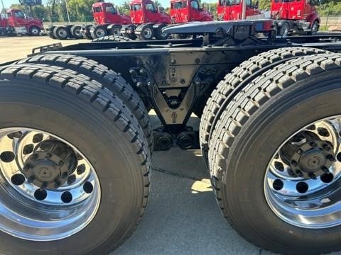 2024 Kenworth T680