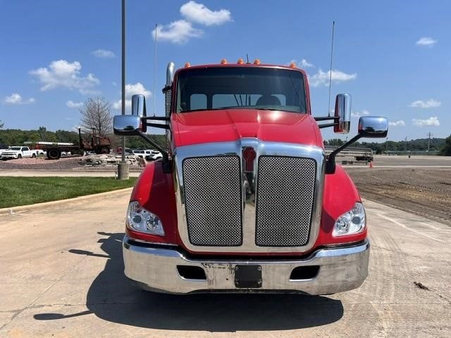 2022 Kenworth T680
