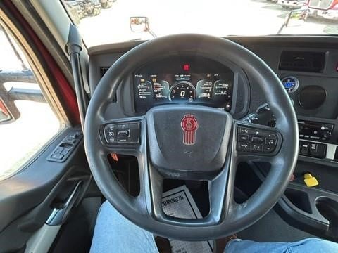 2023 Kenworth T680