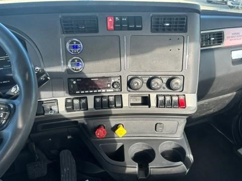 2023 Kenworth T680
