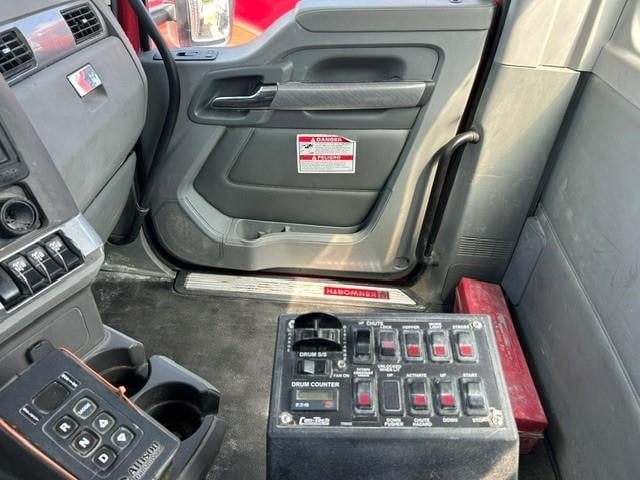 2019 Kenworth T880