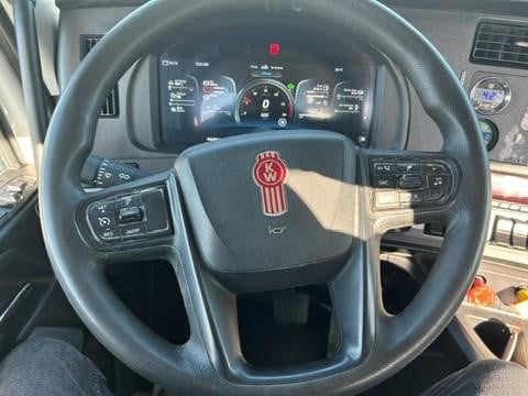 2023 Kenworth T680