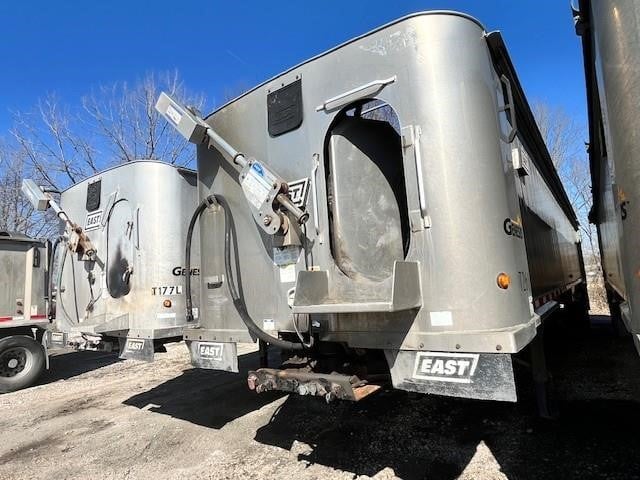 Photo of a 2018 East GENESIS HYBRID