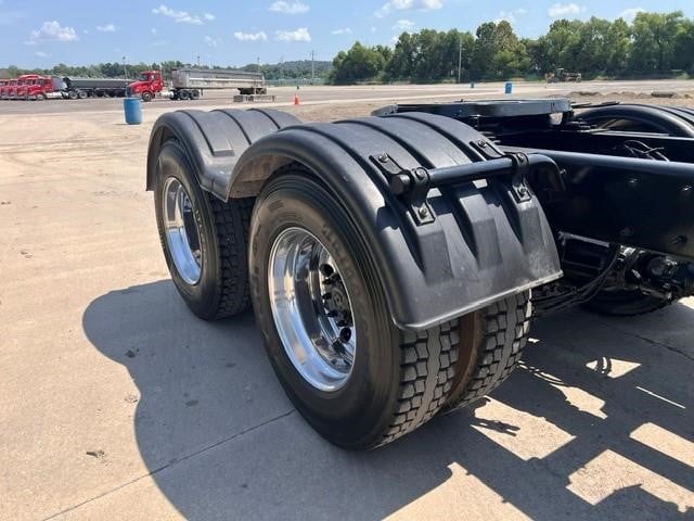 2022 Kenworth T680