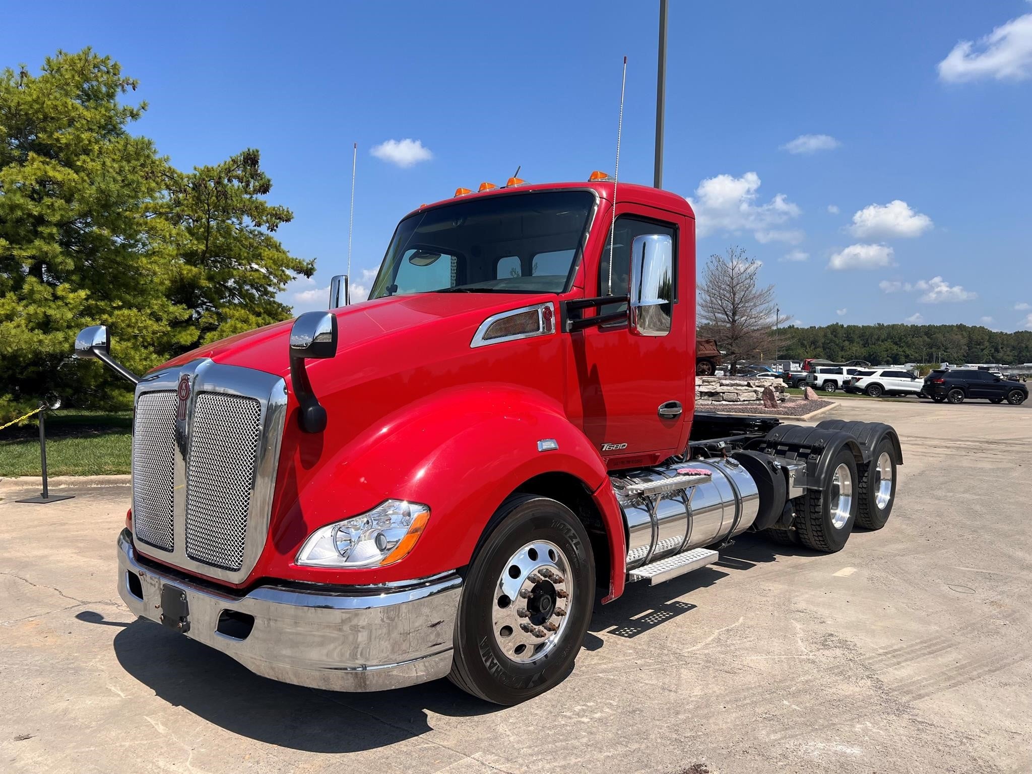 Photo of 2022 Kenworth T680