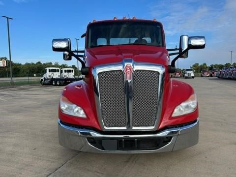 2023 Kenworth T680