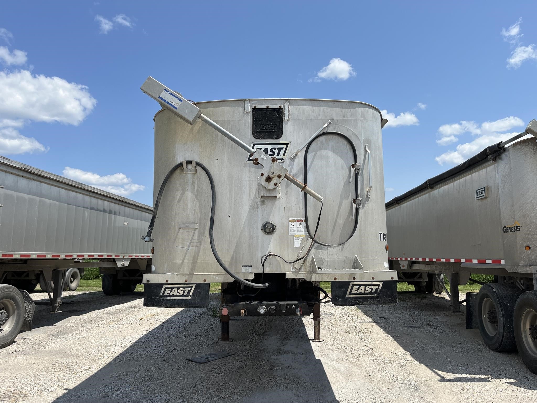 Photo of a 2009 East GENESIS HYBRID