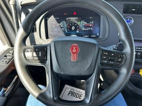 2023 Kenworth T680