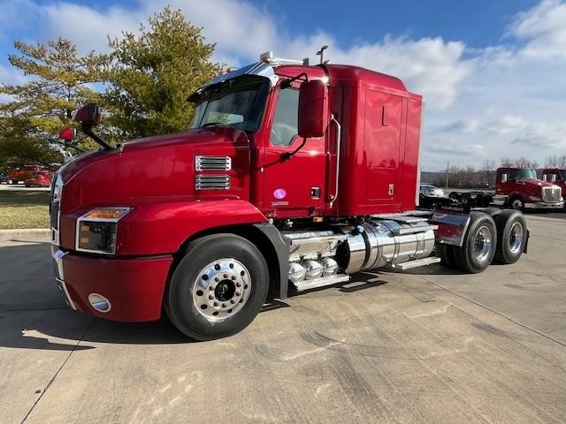 Photo of a 2019 Mack ANTHEM 64T