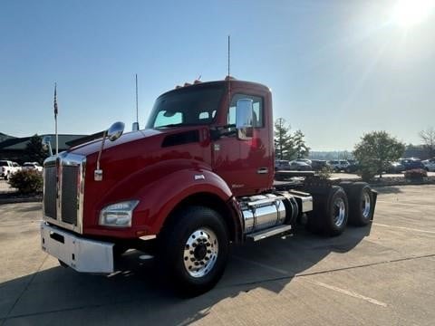 2020 Kenworth T880