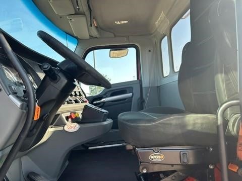 2020 Kenworth T880