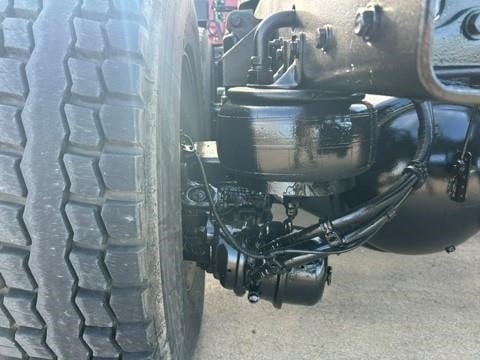 2023 Kenworth T680