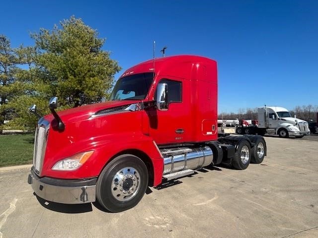 Photo of a 2023 Kenworth T680