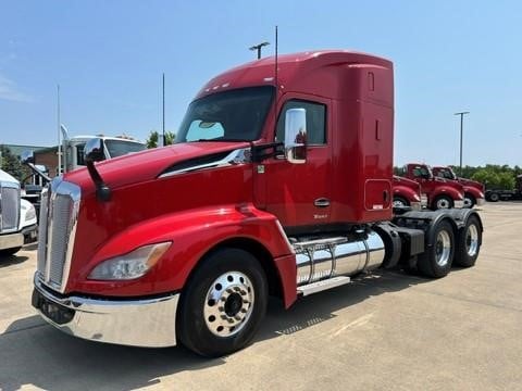 2023 Kenworth T680