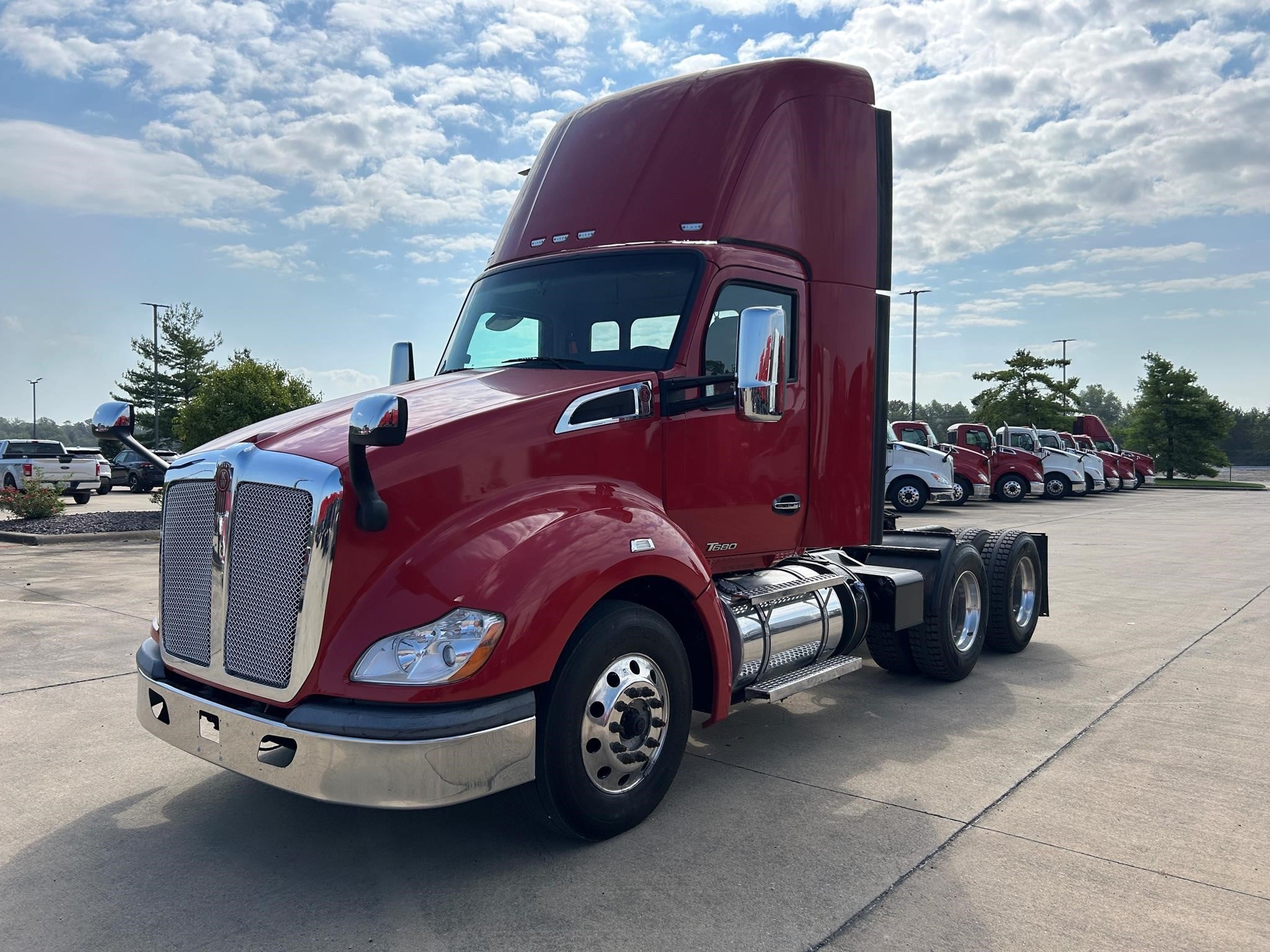 Photo of 2021 Kenworth T680