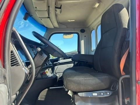 2024 Kenworth T680
