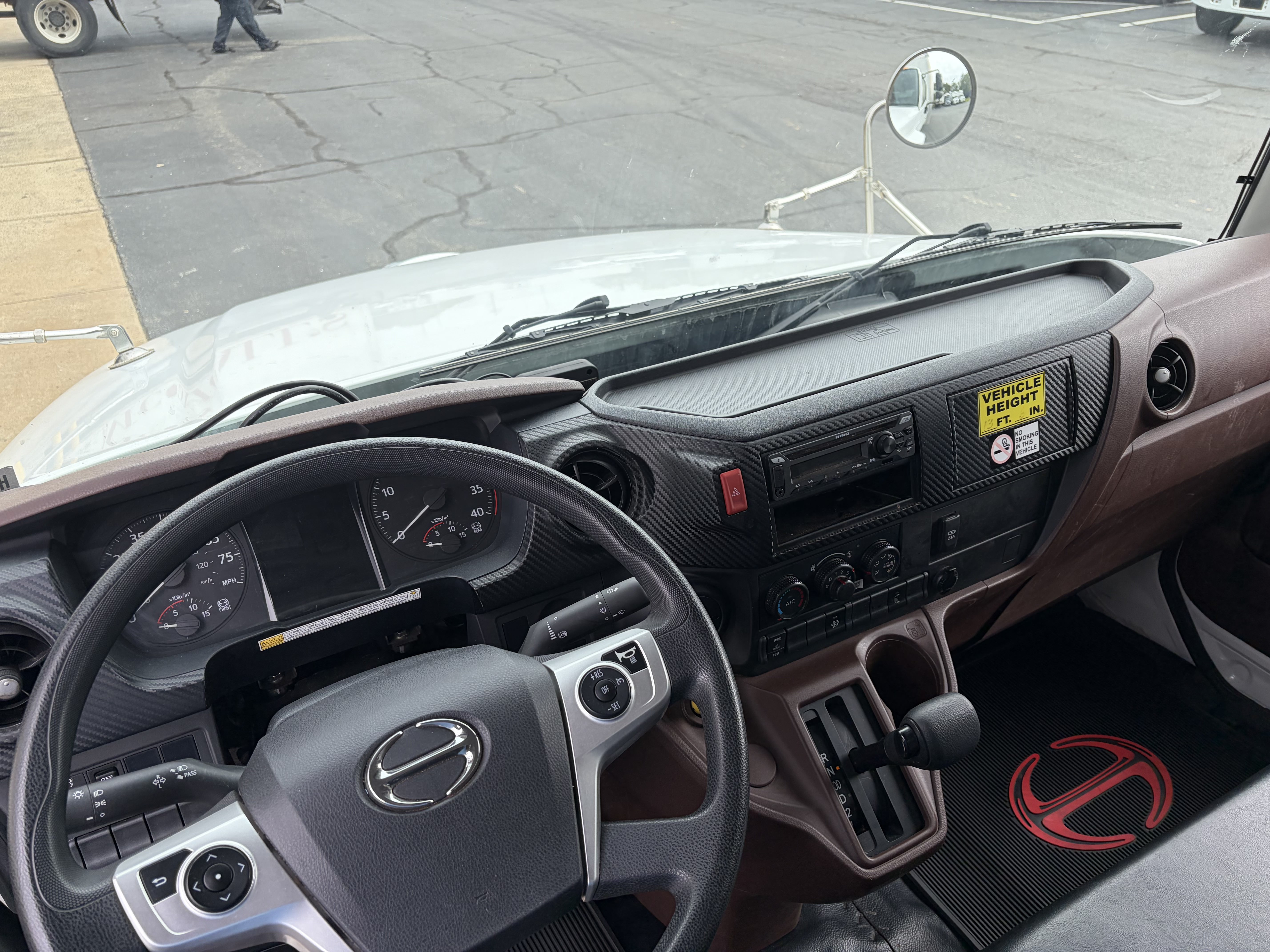 2024 Hino L6