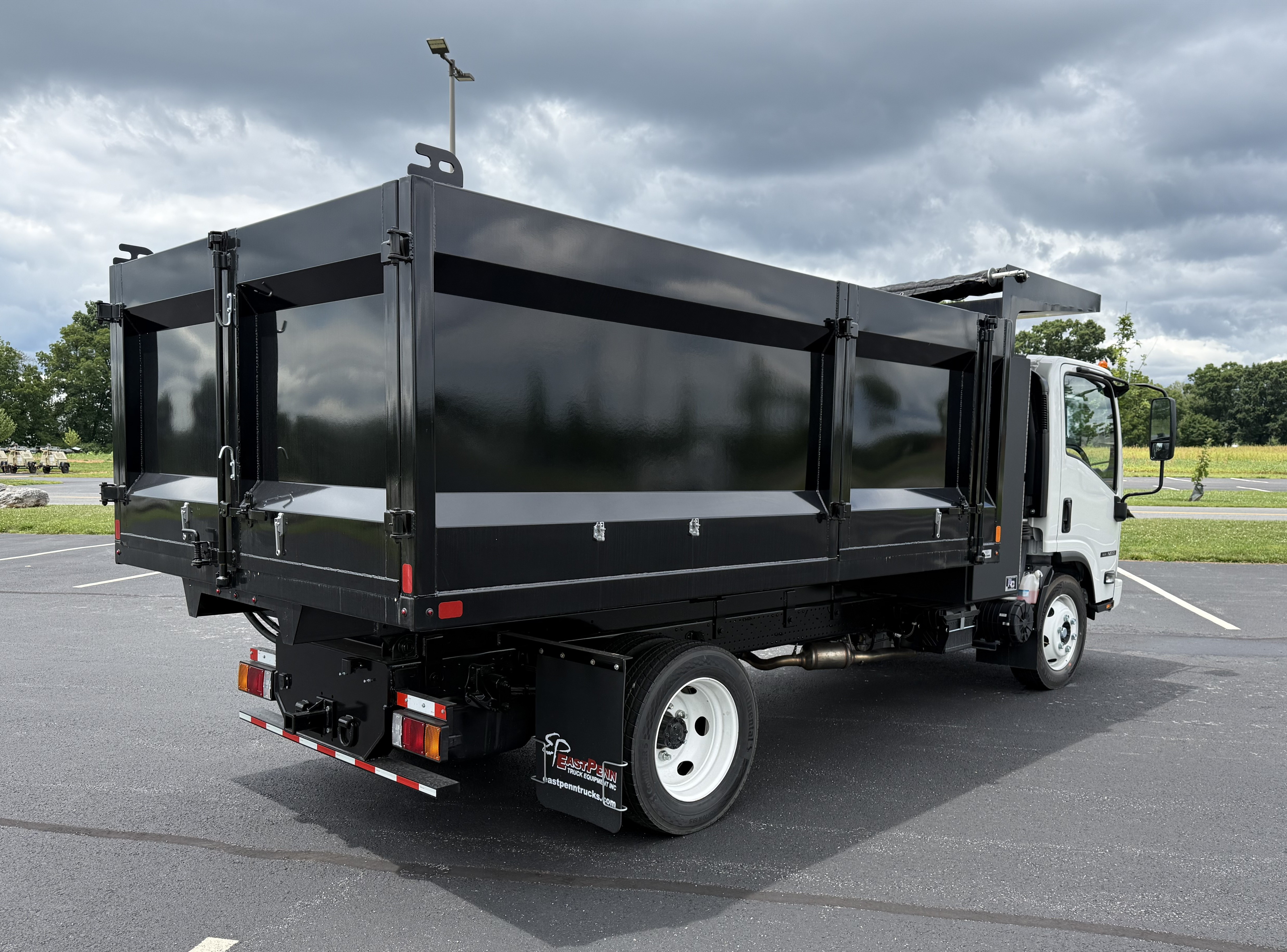 2026 Isuzu NRR Gas