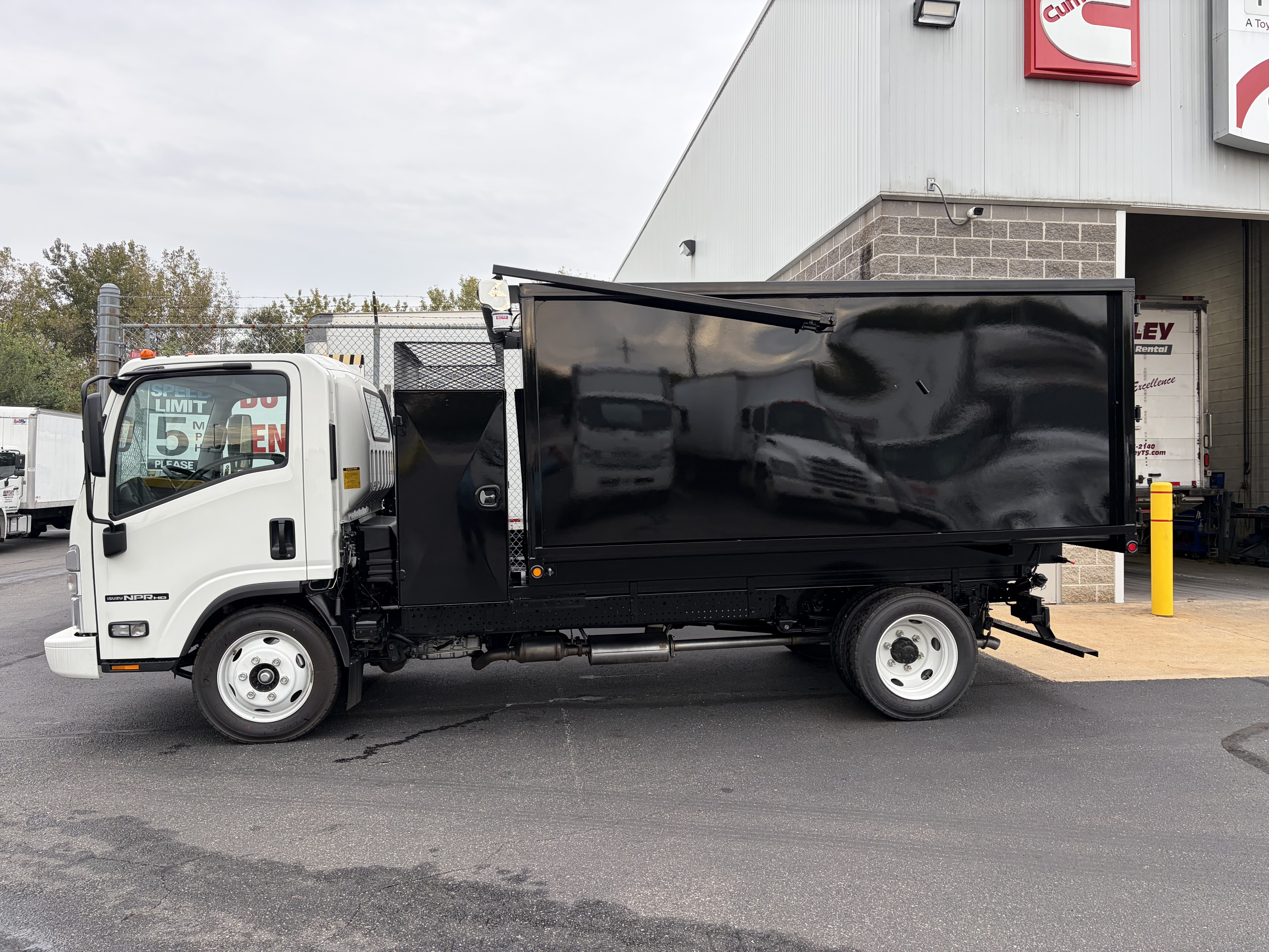 2026 Isuzu NPR HD GAS