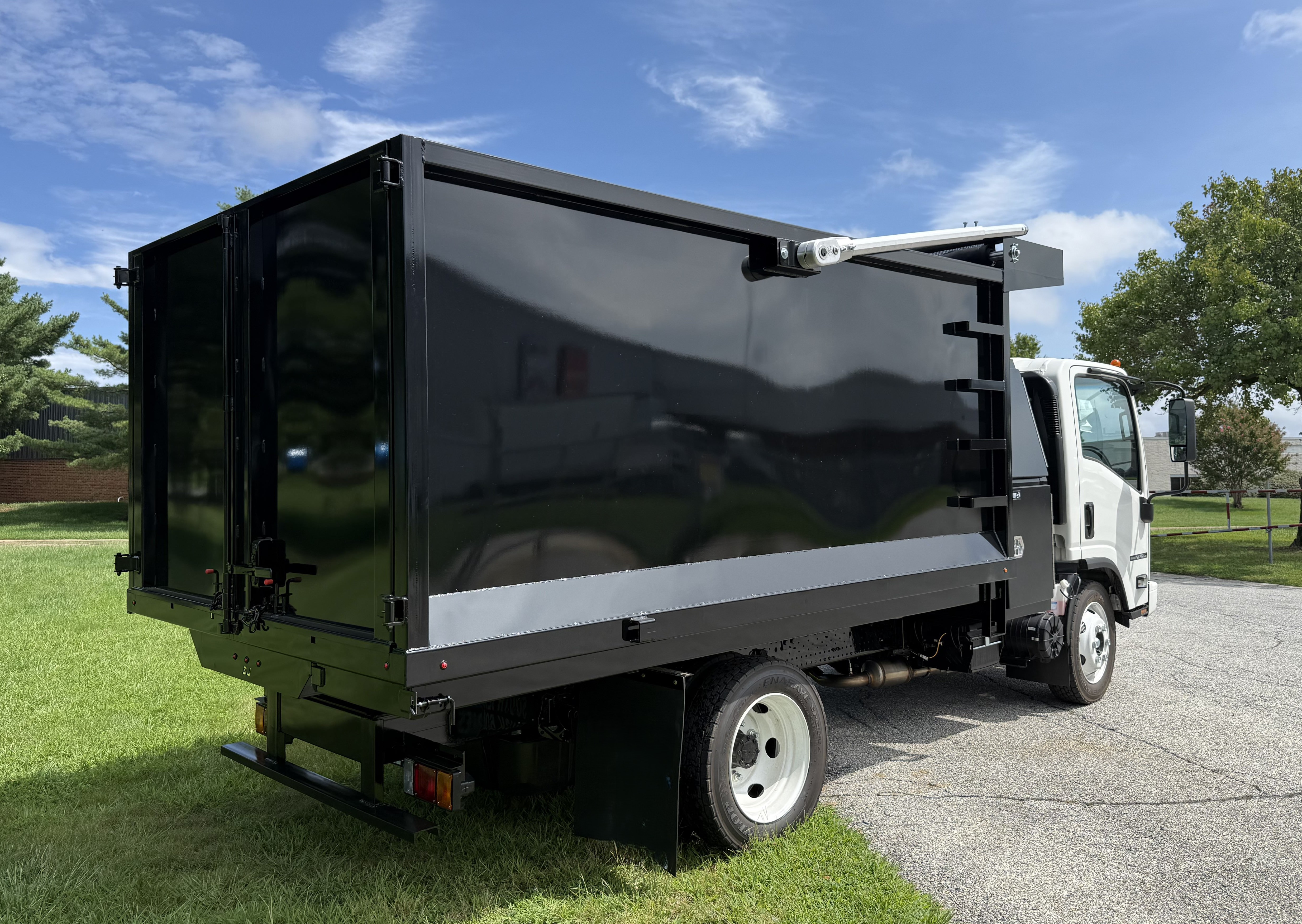 2027 Isuzu NPR HD GAS
