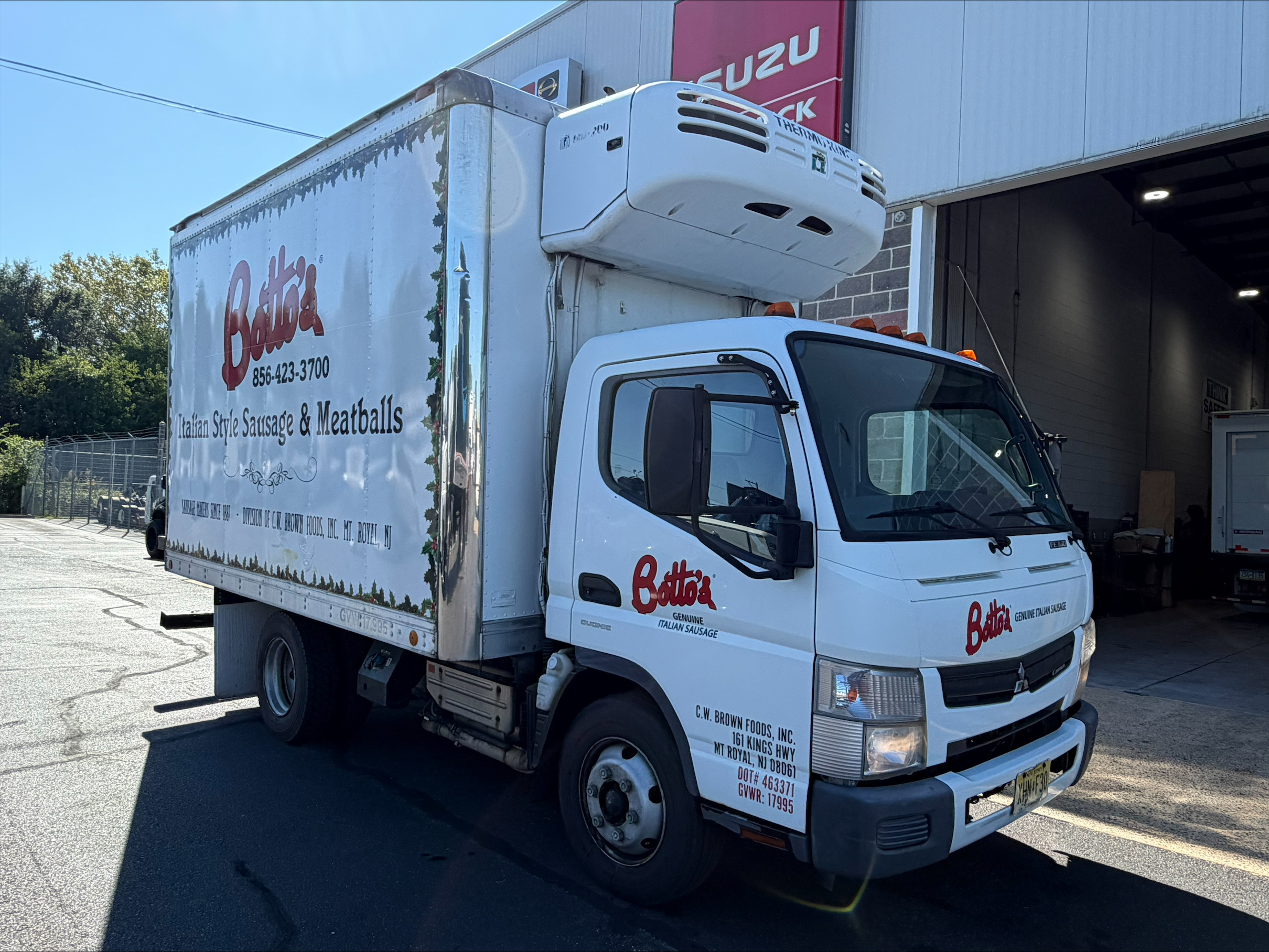 2015 Mitsubishi FE160