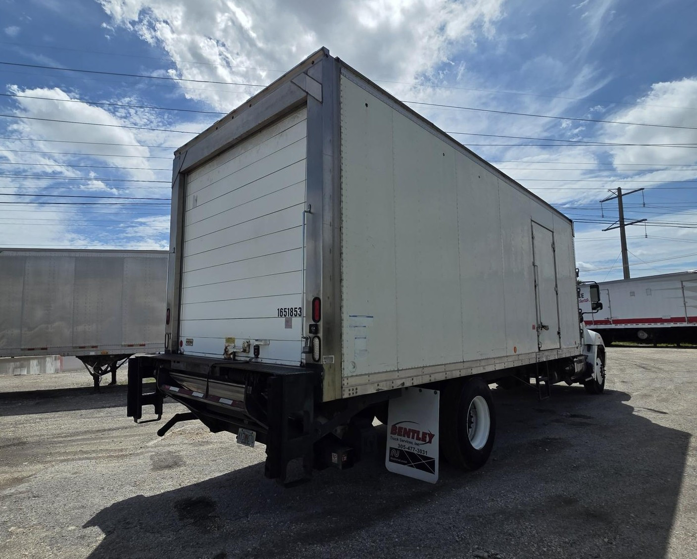 2016 Hino 338D
