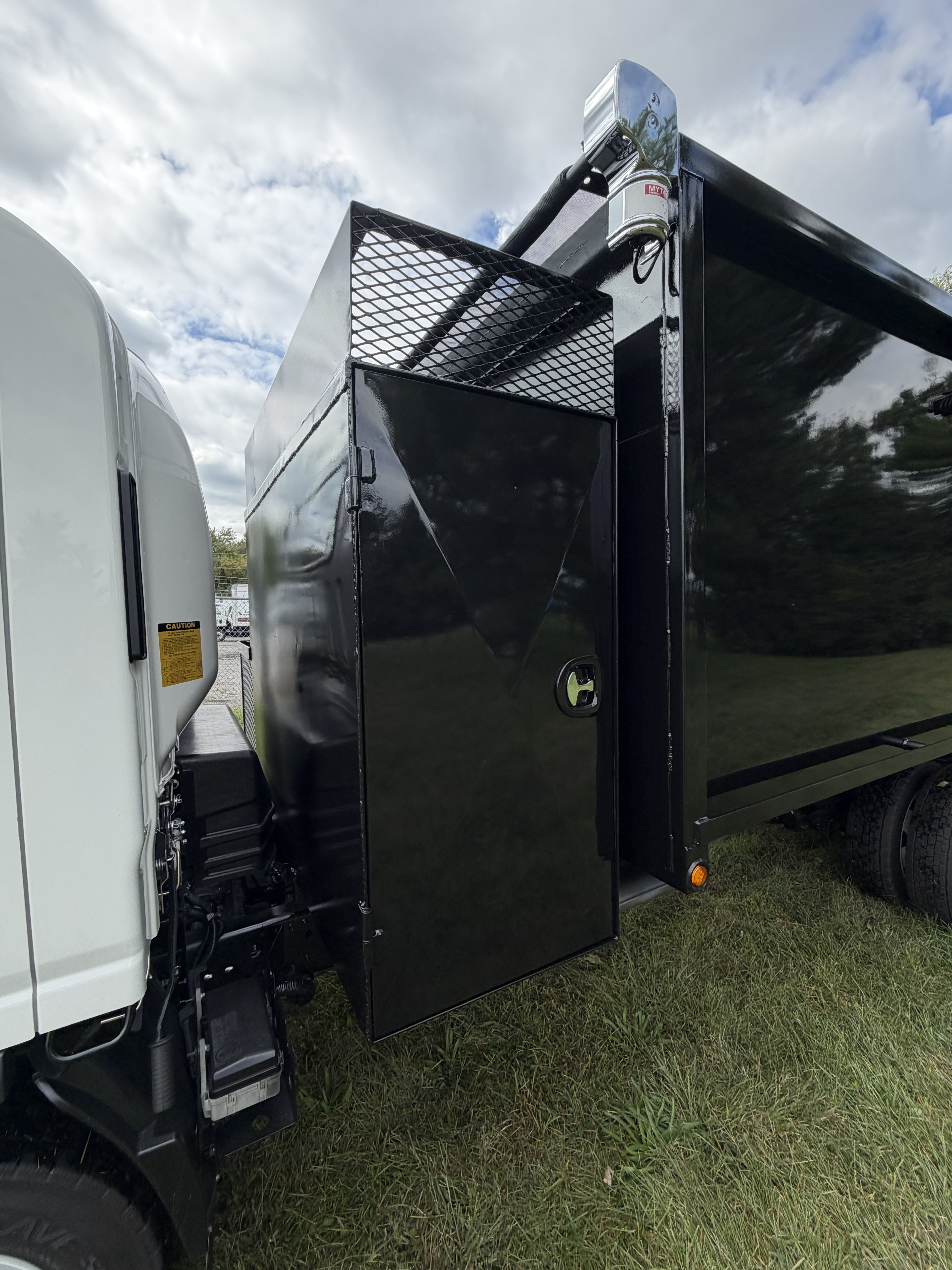 2026 Isuzu NPR HD GAS