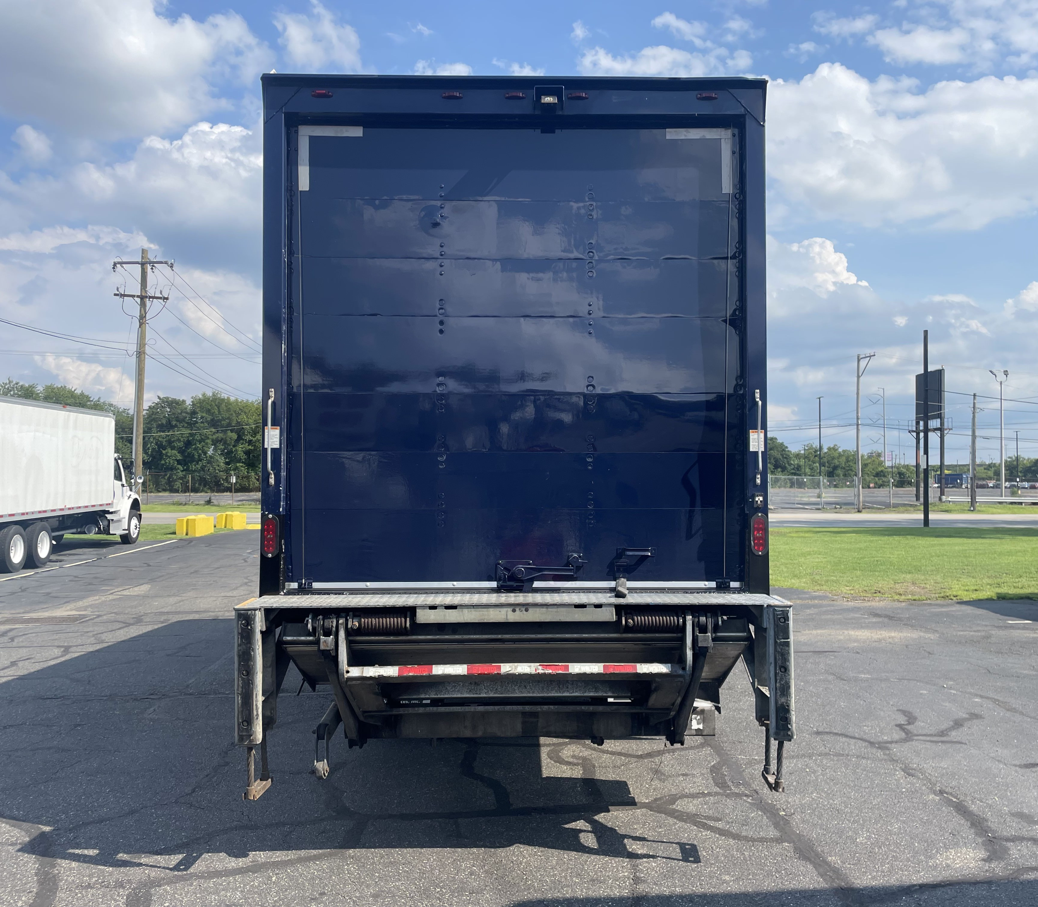 2019 Hino 268A