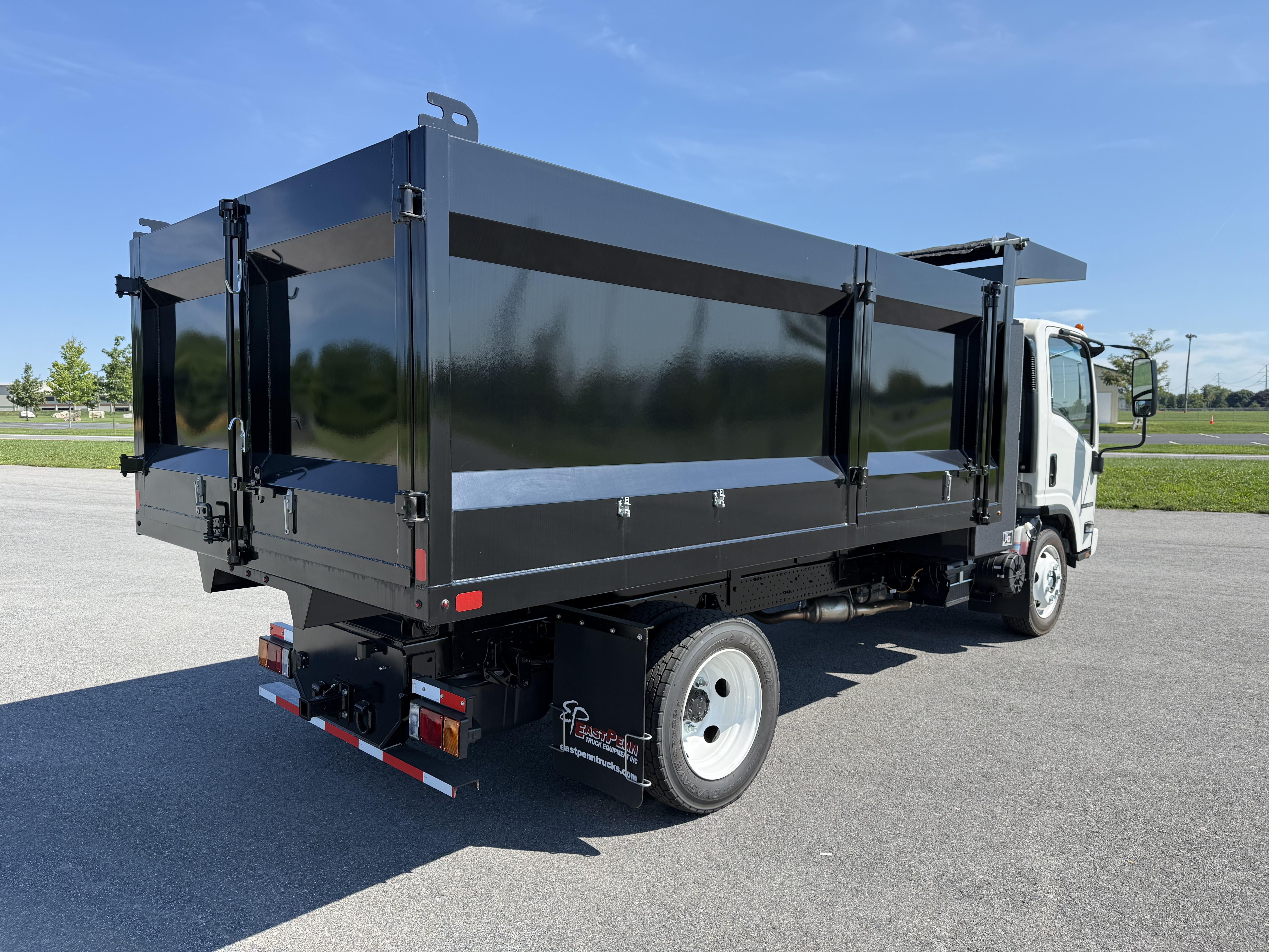 2026 Isuzu NRR GAS