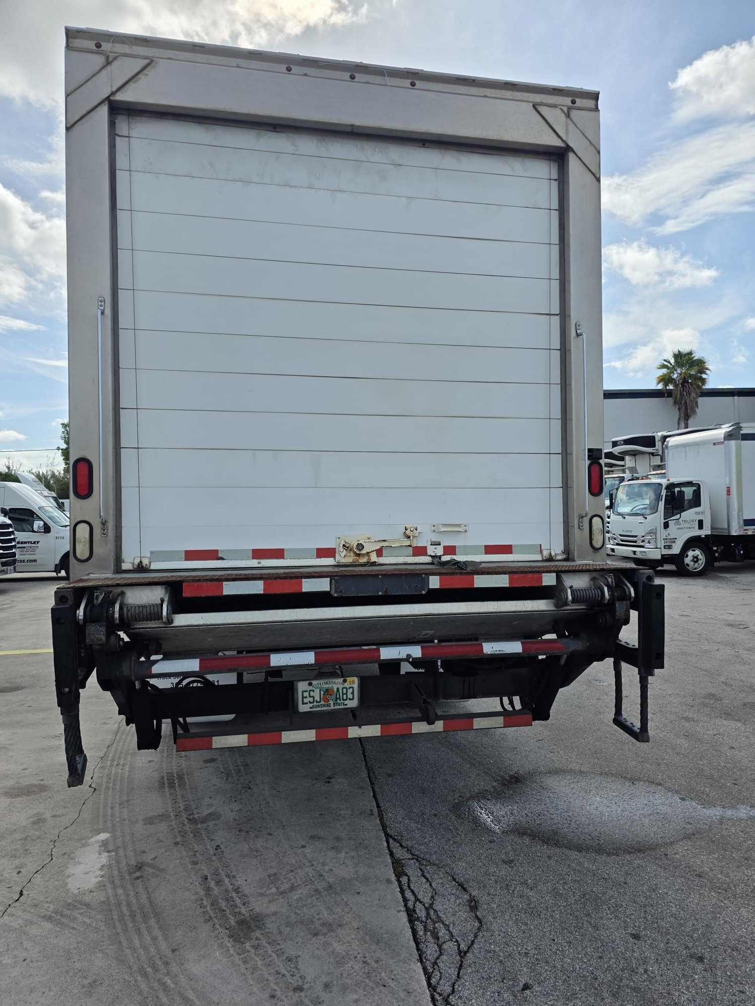 2016 Hino 338D