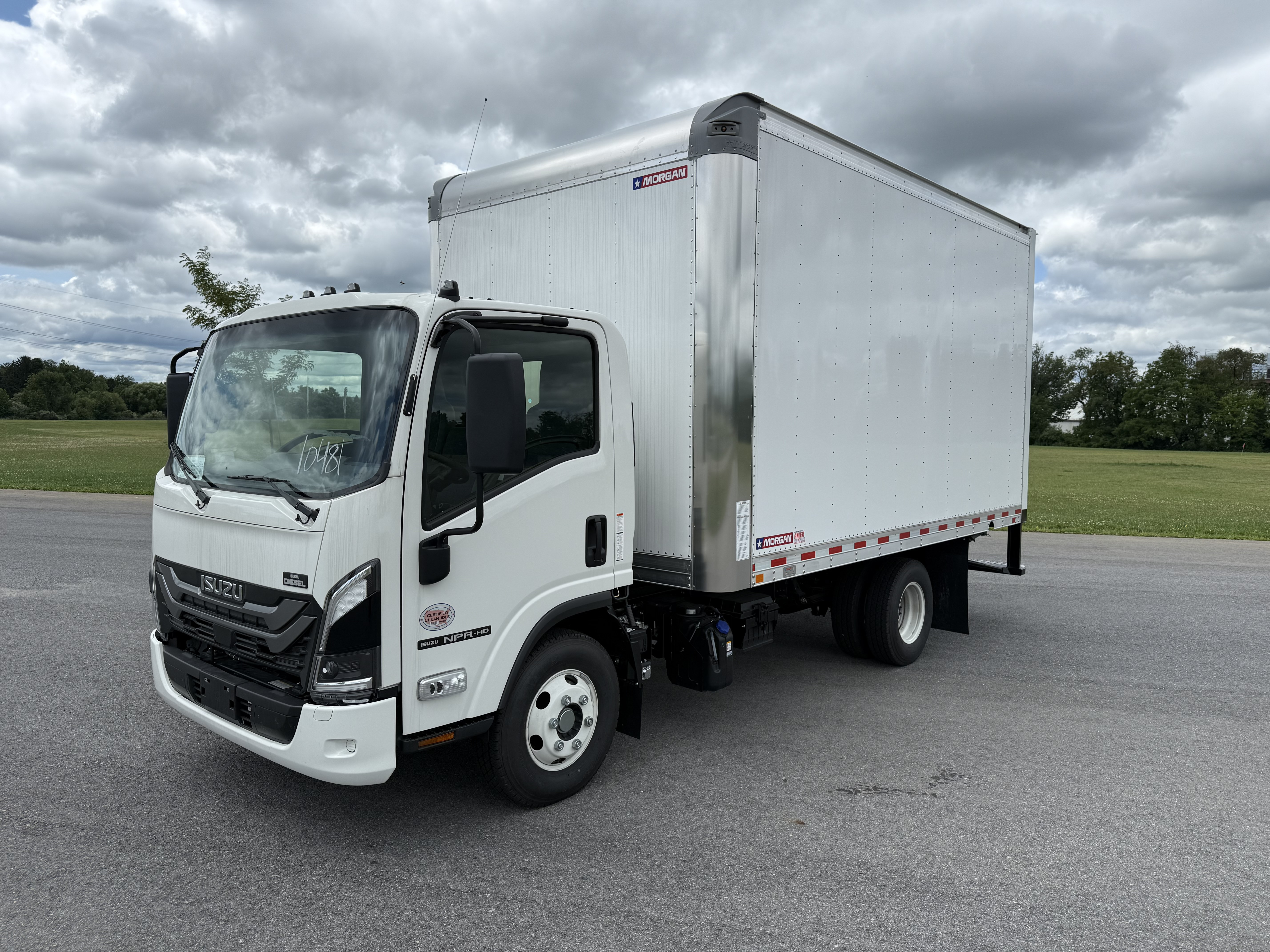 2026 Isuzu NPR HD