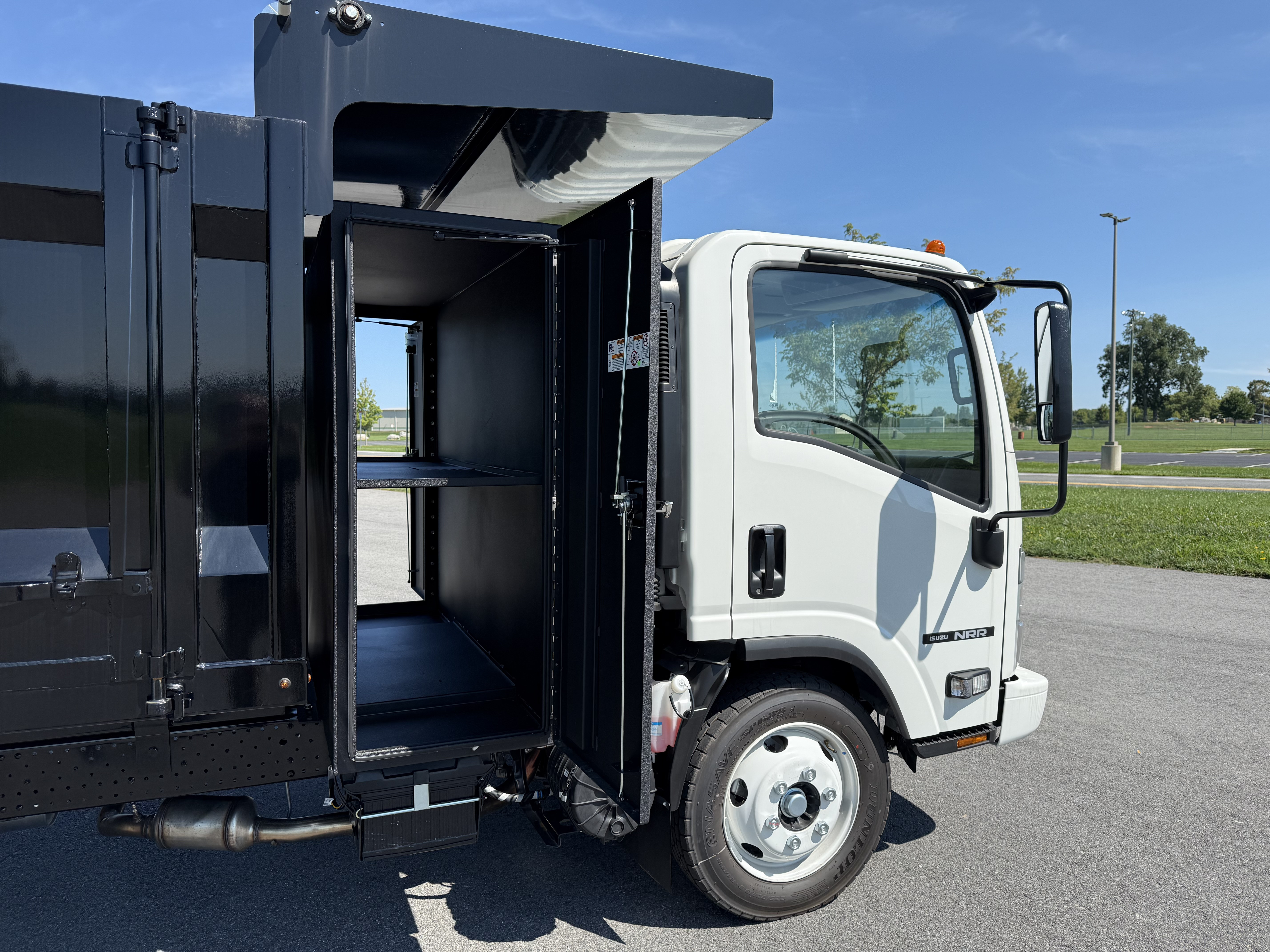 2026 Isuzu NRR GAS