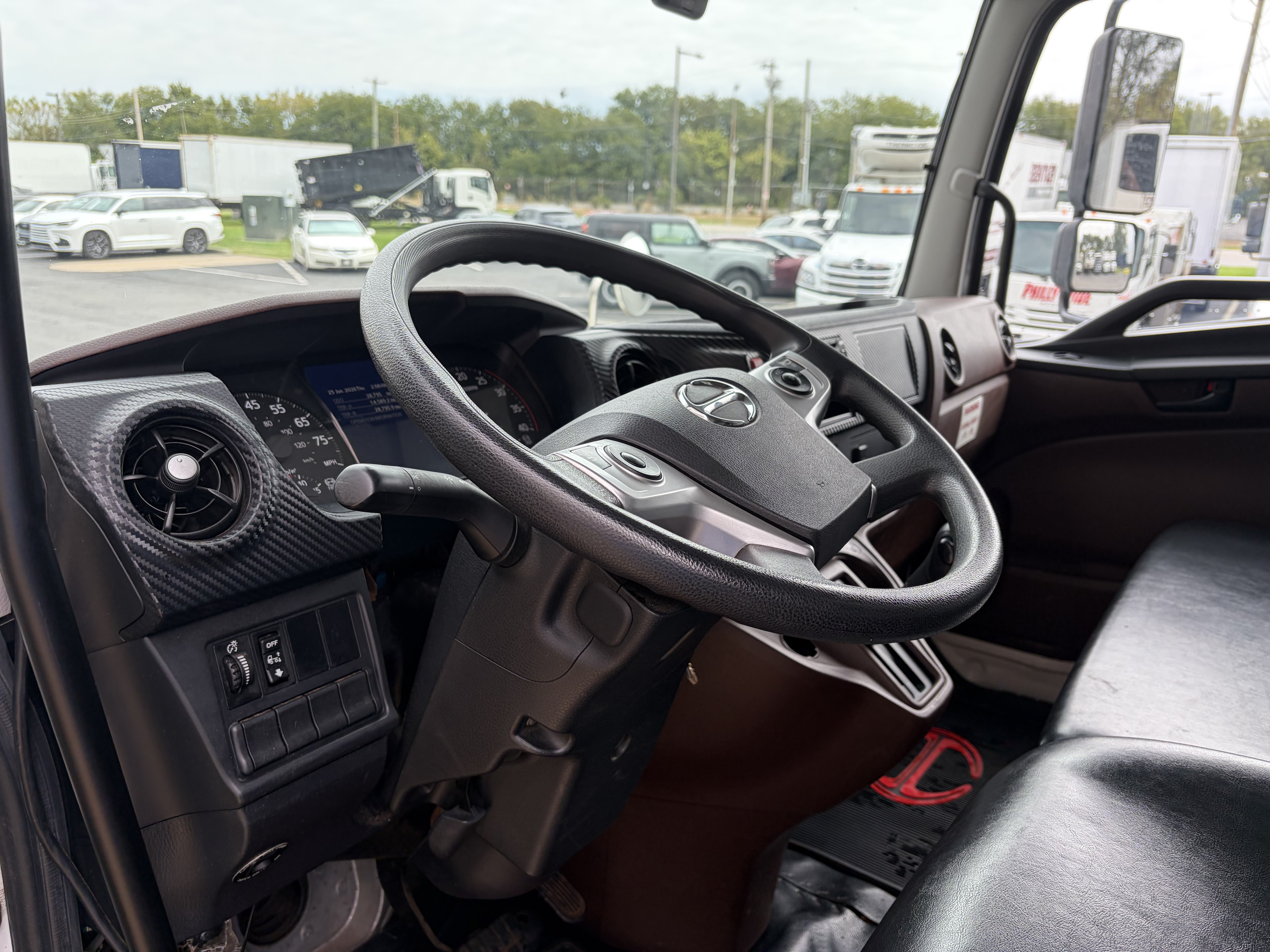 2024 Hino L6