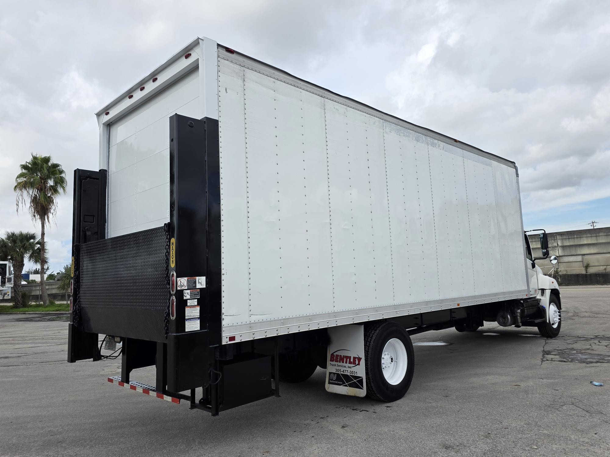 2015 Hino 338