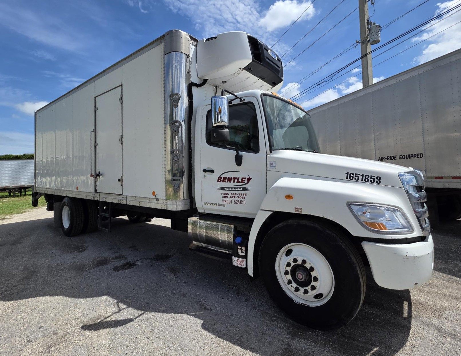 2016 Hino 338D