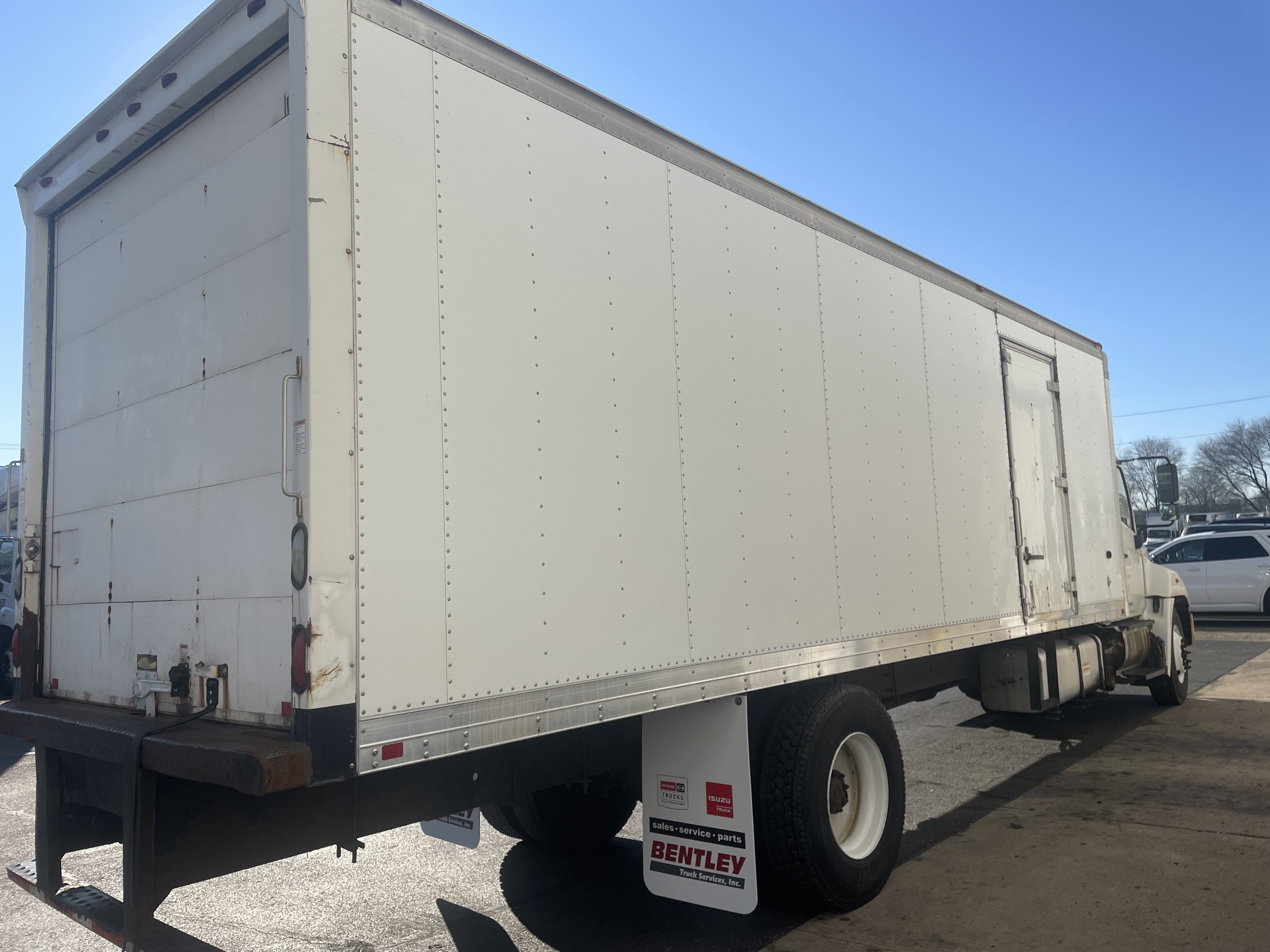 2013 Hino 338