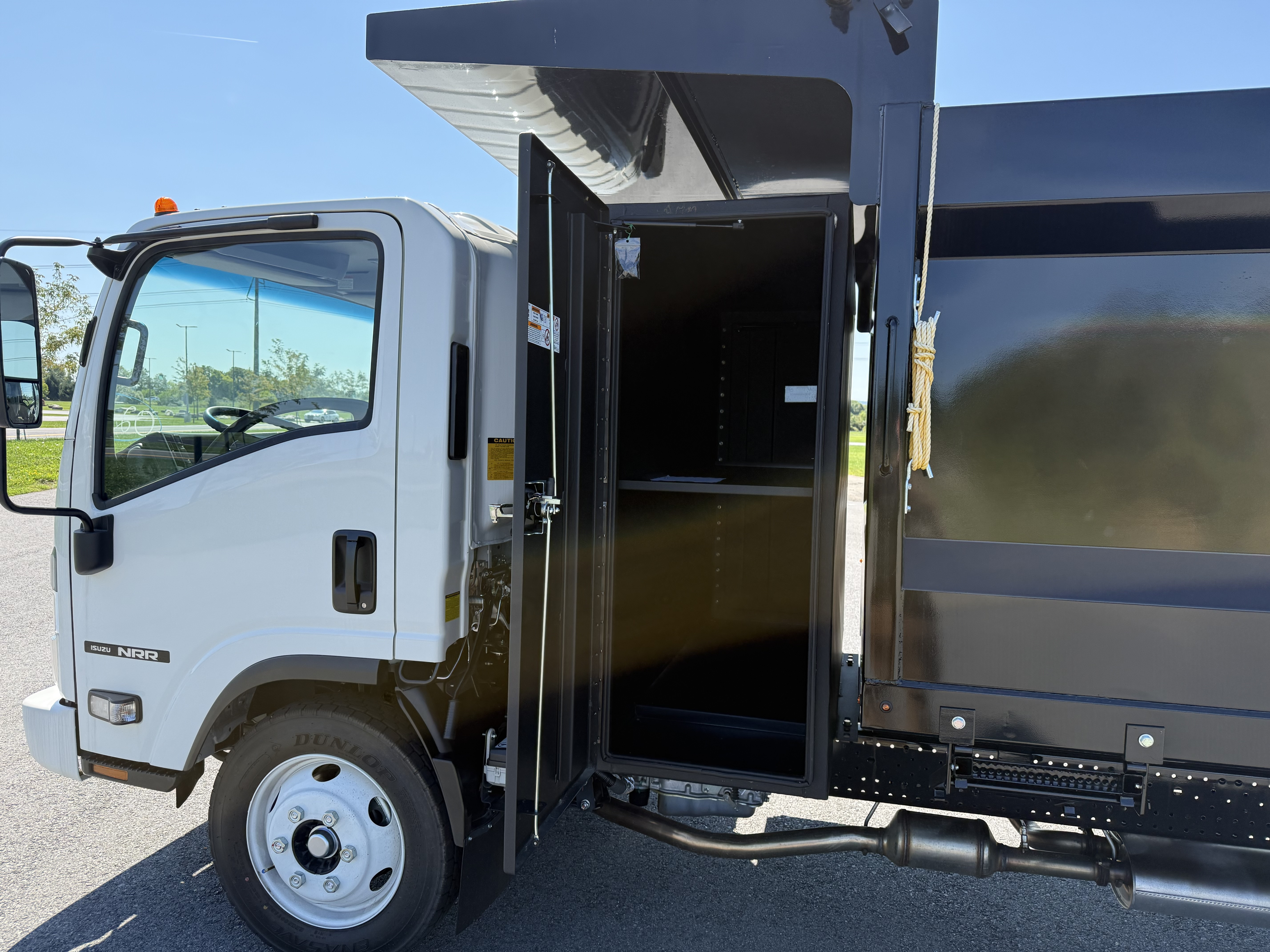 2026 Isuzu NRR GAS