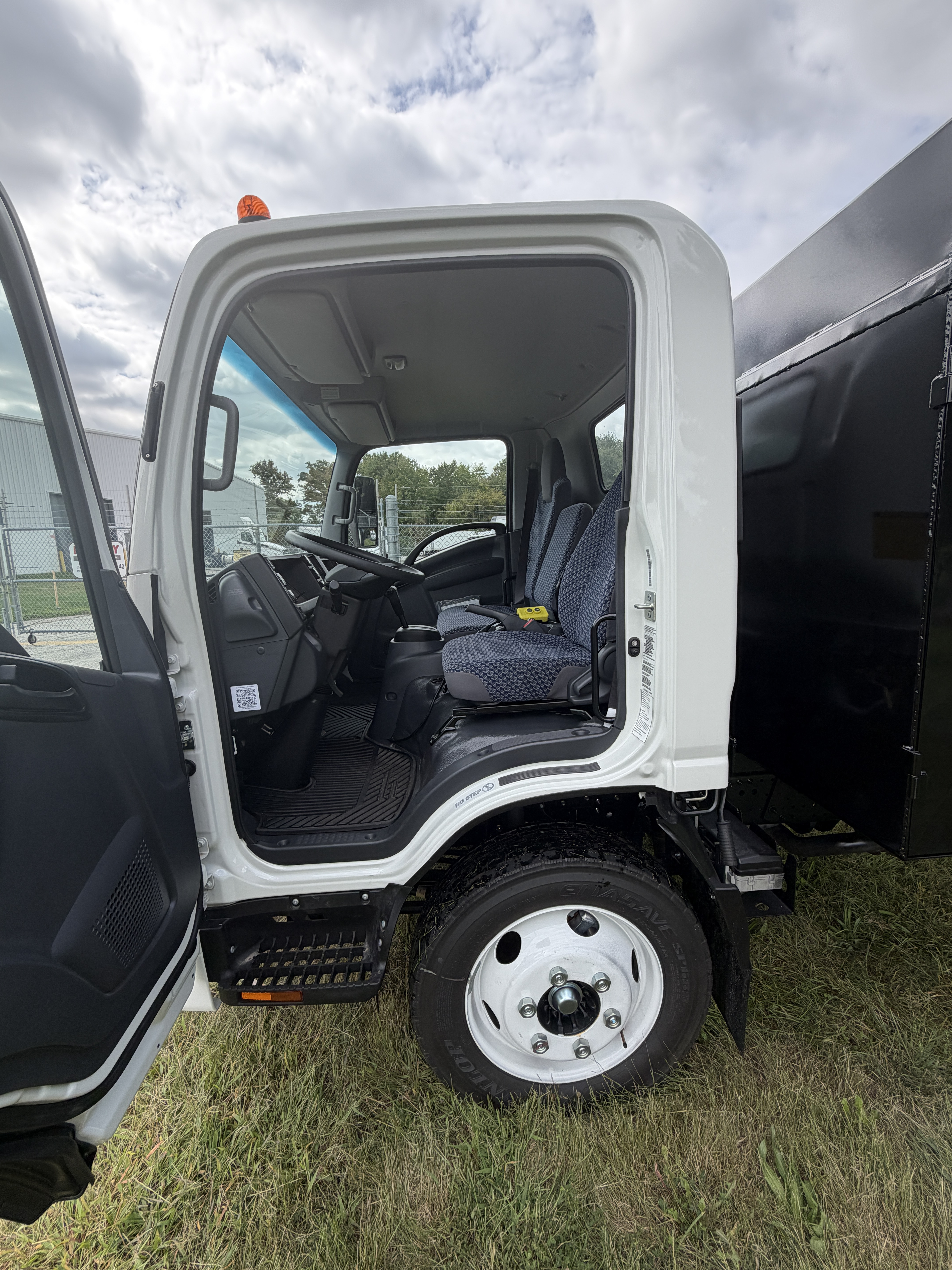 2026 Isuzu NPR HD GAS
