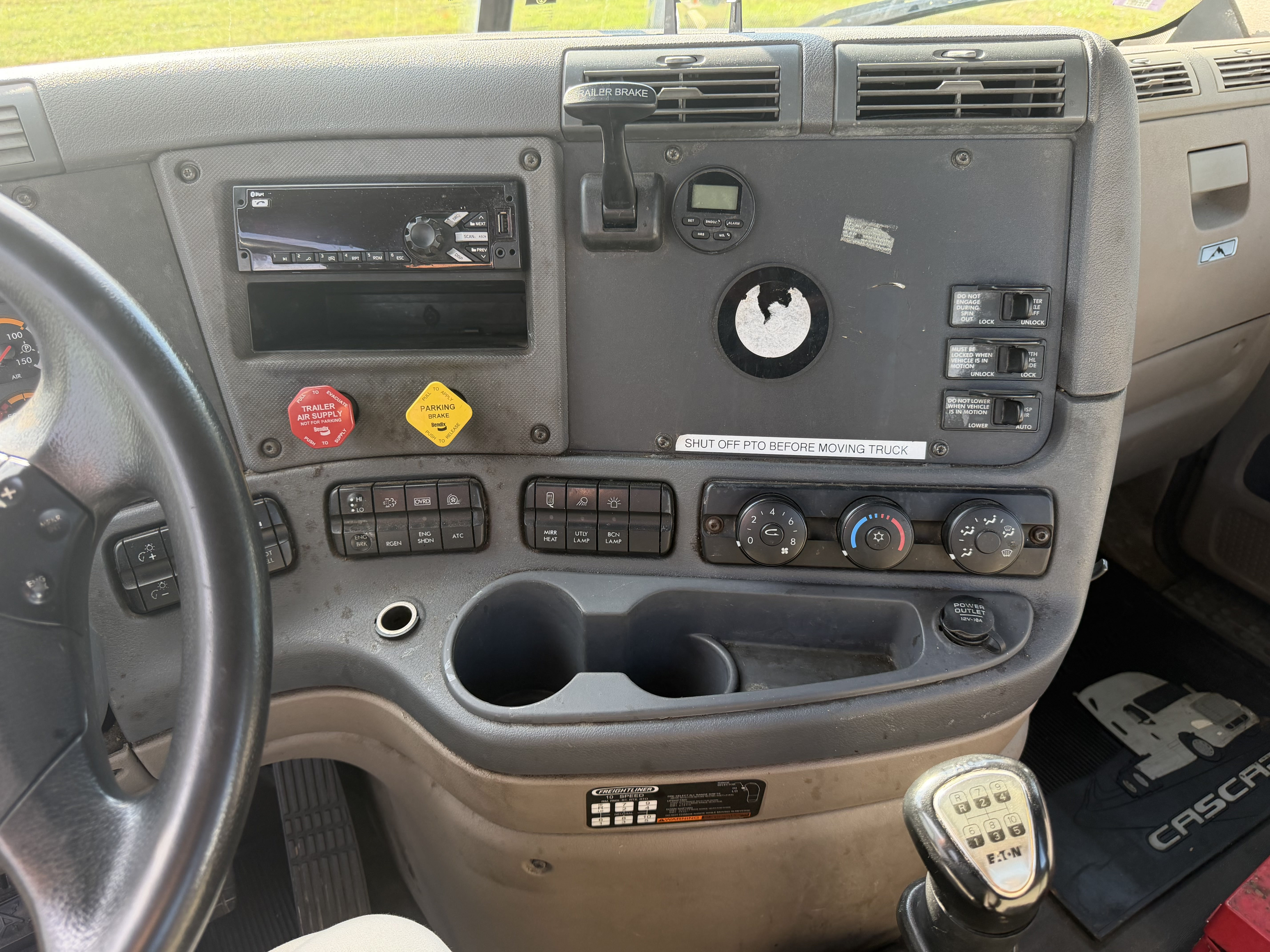 2017 Freightliner CASCADIA